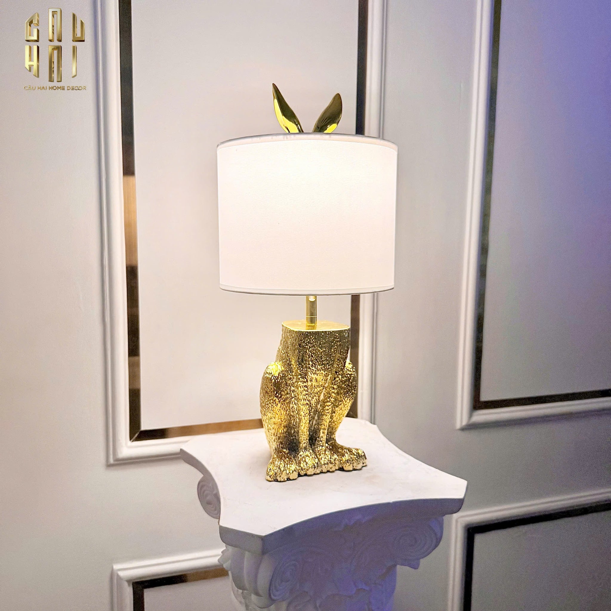 ĐÈN NGỦ ĐỂ BÀN GILDED RABBIT