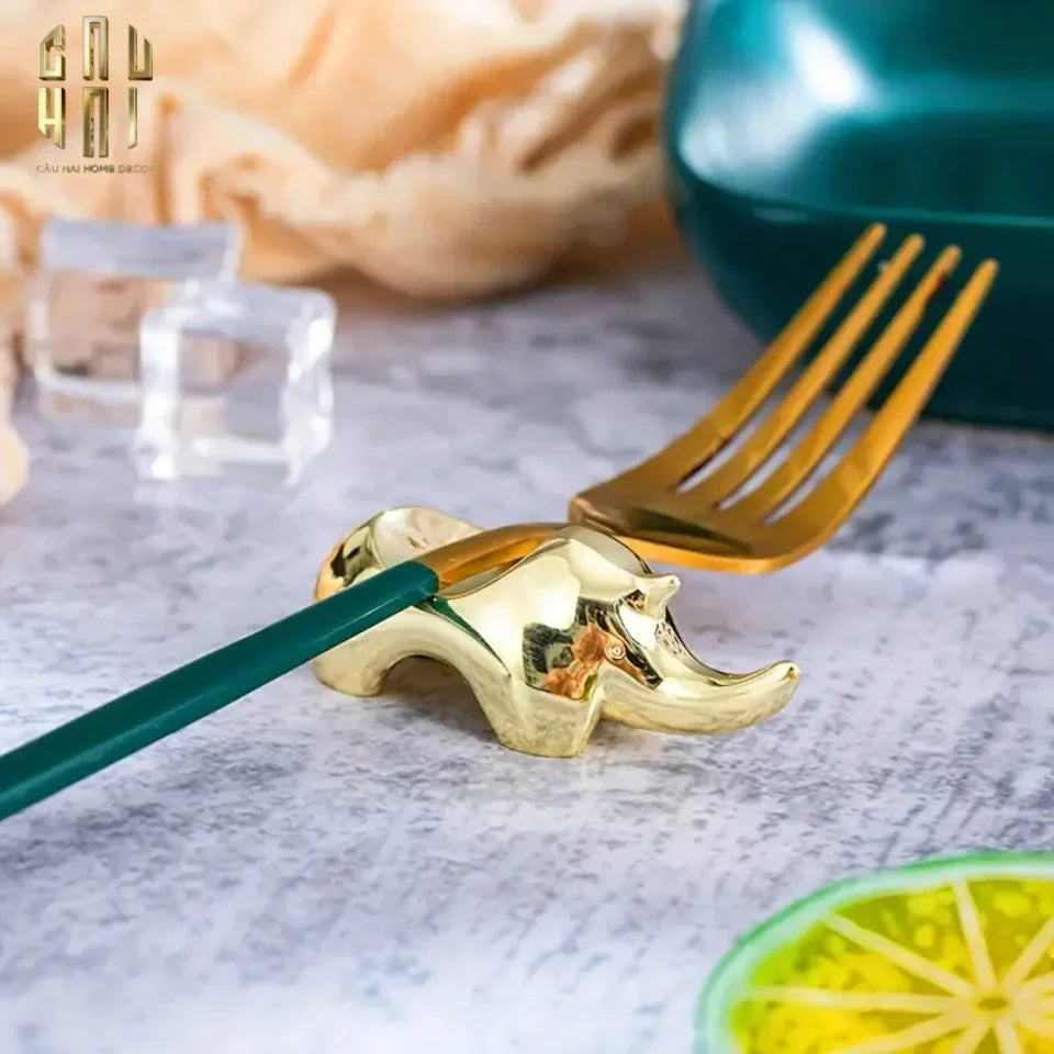 GÁC ĐŨA - CHOPSTICK REST RHINO