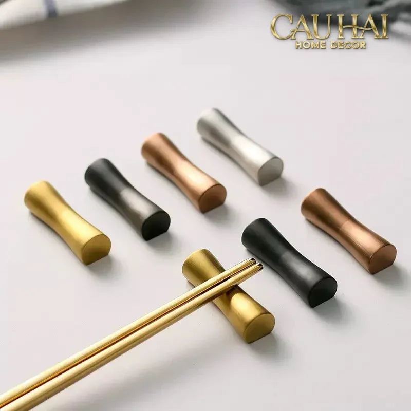 Gác Đũa Golden Scroll Chopsticks Racks 4.6-CẬU HAI HOME DECOR