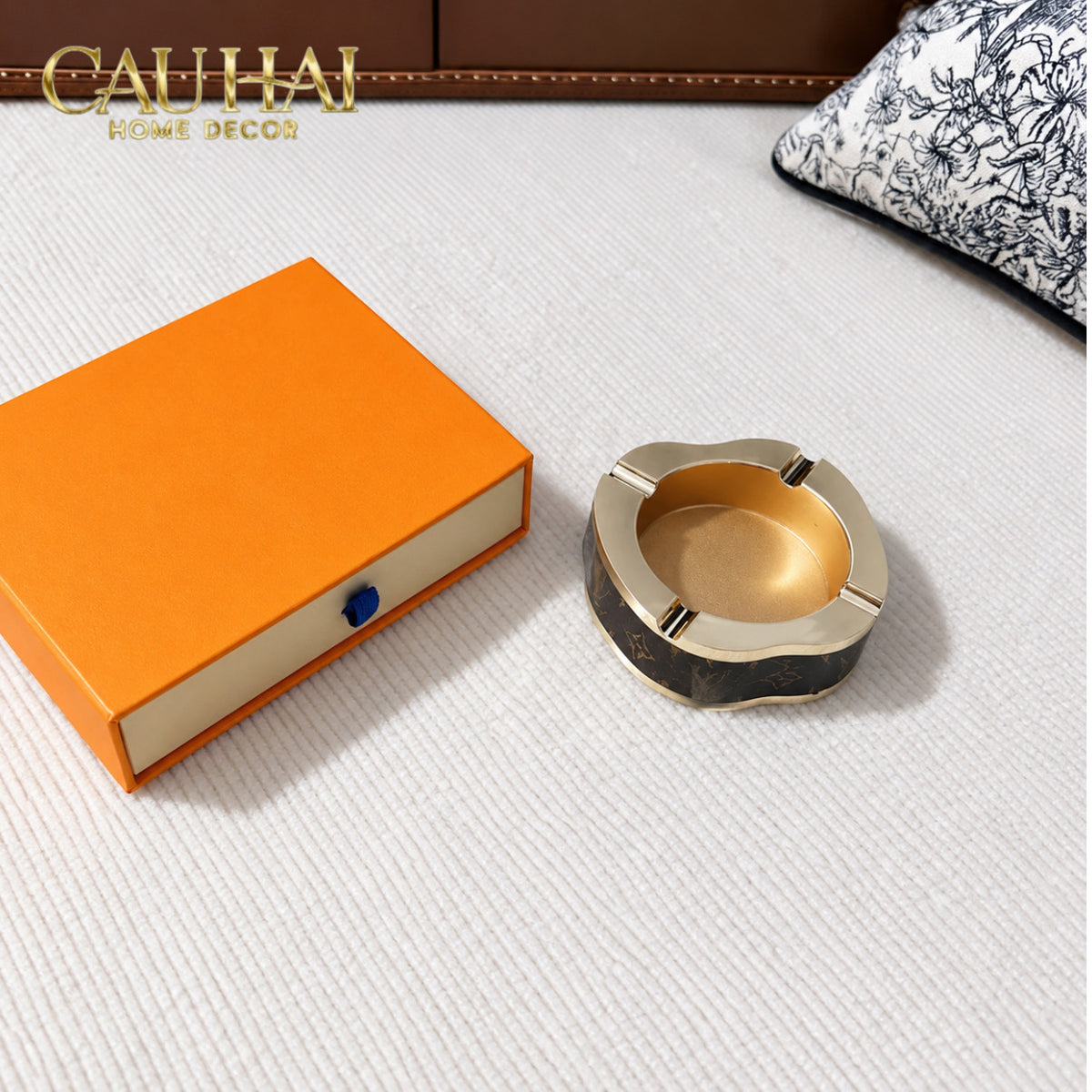 Gạt Tàn Kim Loại Bọc Da Louis Monogram Havana 15x15-Gạt Tàn-CẬU HAI HOME DECOR-CẬU HAI HOME DECOR