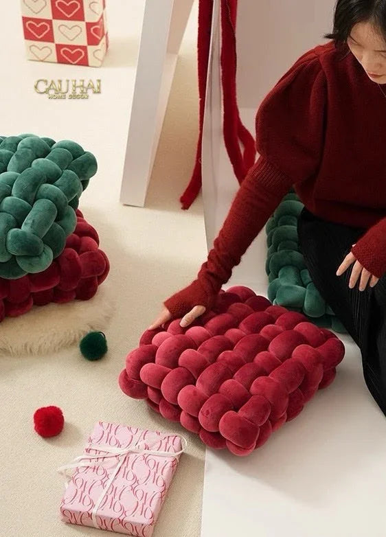 goi-dan-sweet-burgundy-biscuits-vo-goi-cau-hai-home-decor-7 - CẬU HAI HOME DECOR