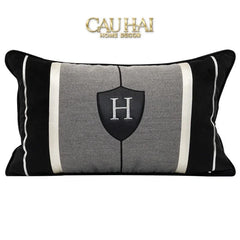Gối Nhung Noir Heritage H Crest 30X50-CẬU HAI HOME DECOR