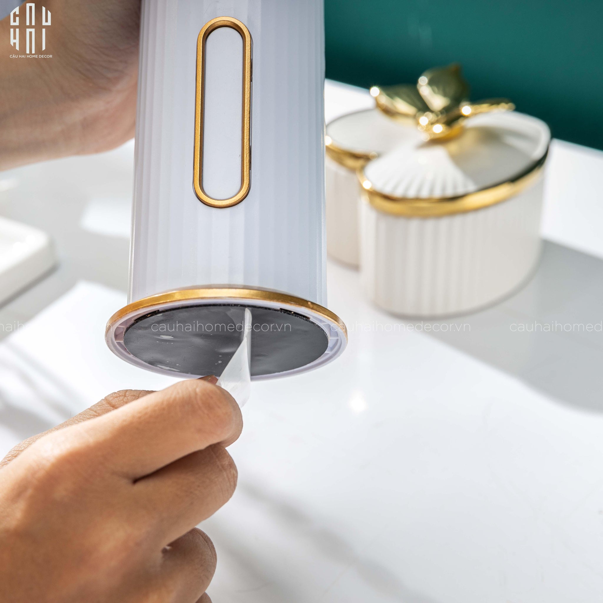 HAUTE FOLIE - GƯƠNG TRANG ĐIỂM TIARA SS25