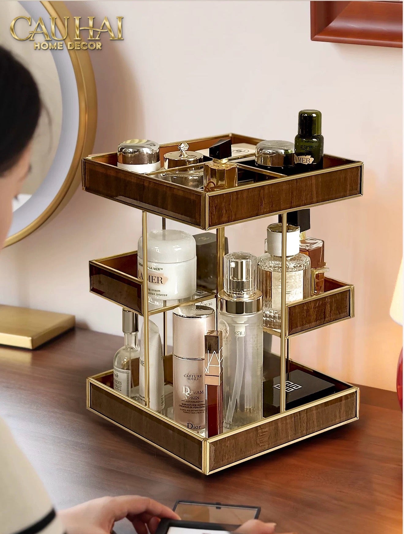 Haute Folie - Kệ 3 Tầng Thuỷ Tinh Xoay 360• Bàn Trang Điểm Élégance Rotating Vanity Organizer 20x20x28.8-CẬU HAI HOME DECOR