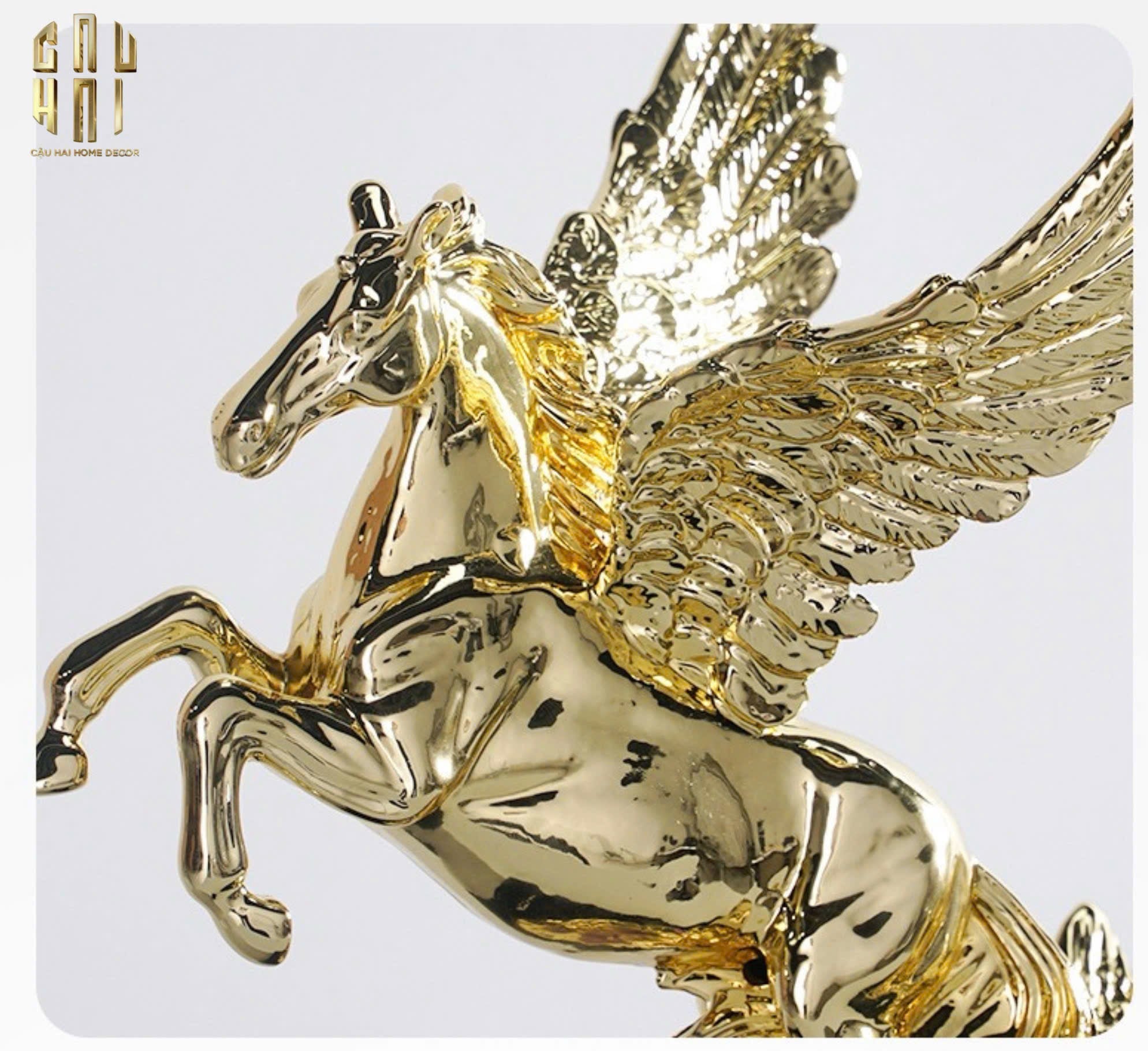 ĐẾ RƯỢU TRANG TRÍ BẰNG ĐỒNG SANG TRỌNG GOLDEN ELITE PEGASUS - CẬU HAI HOME DECOR