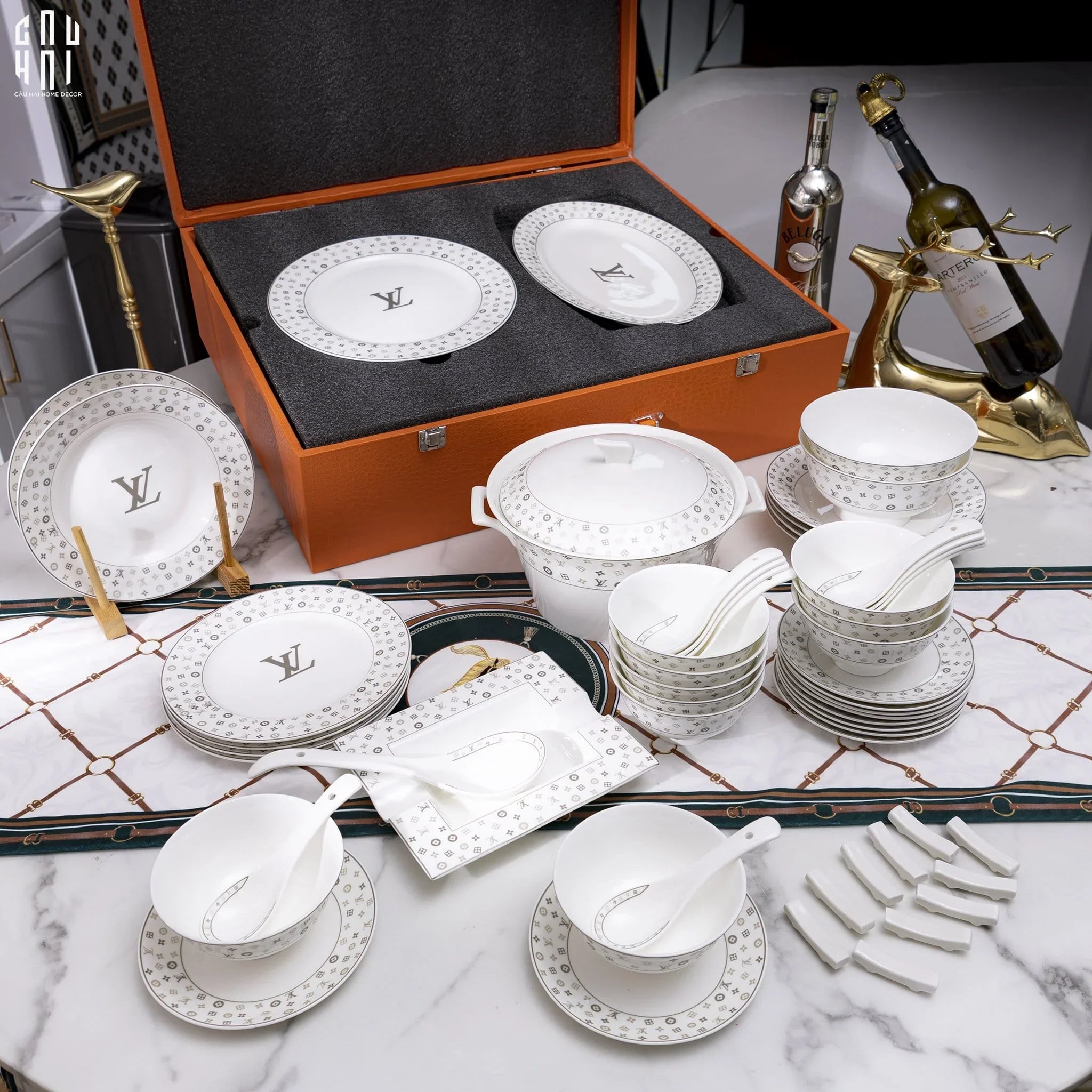 HOME COUTURE - SET CHÉN DĨA L'ÉCLAT DE LOUIS 58PCS SS25-CẬU HAI HOME DECOR