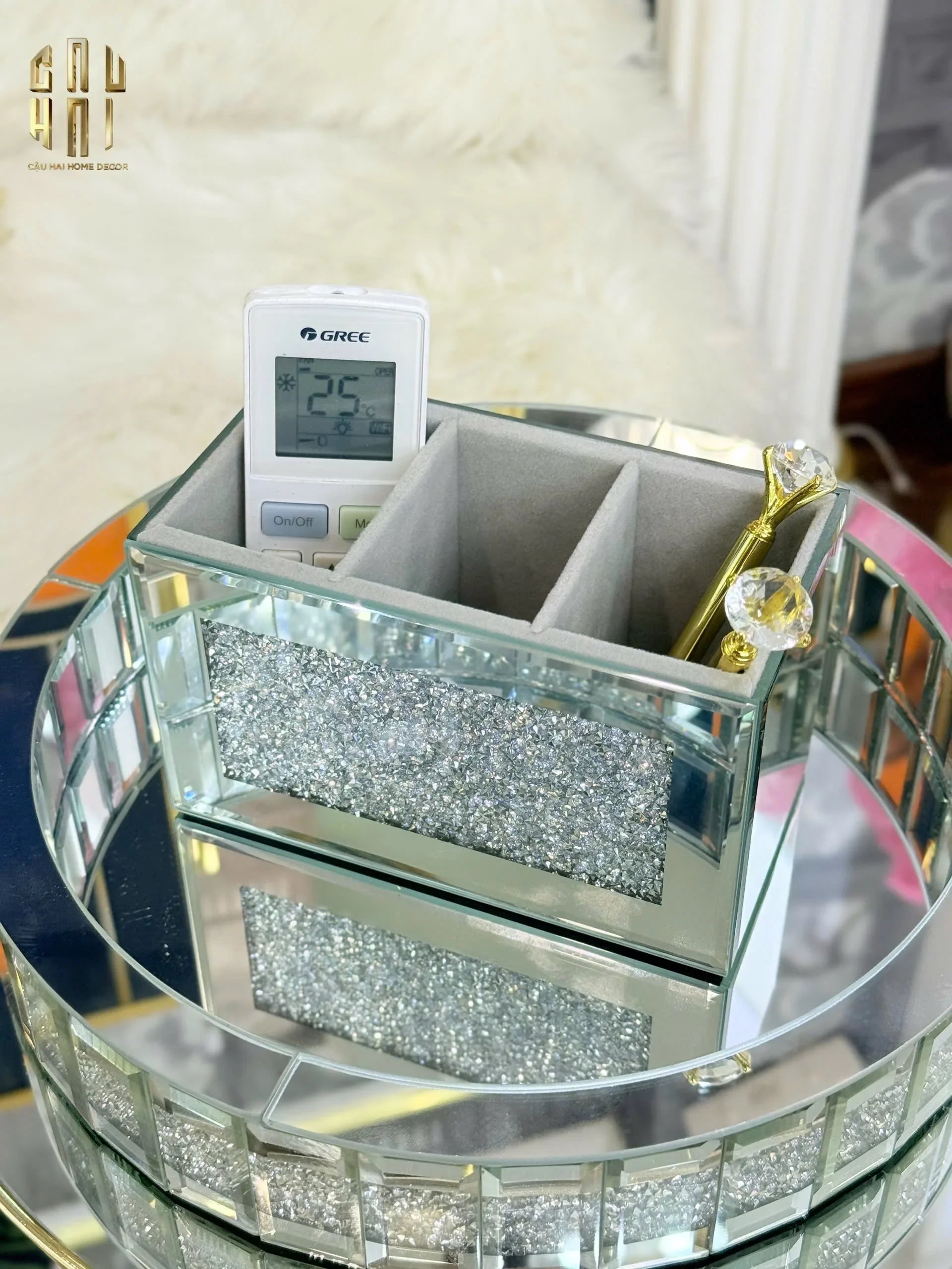 HỘP ĐỰNG 3 NGĂN CRYSTAL MIRROR