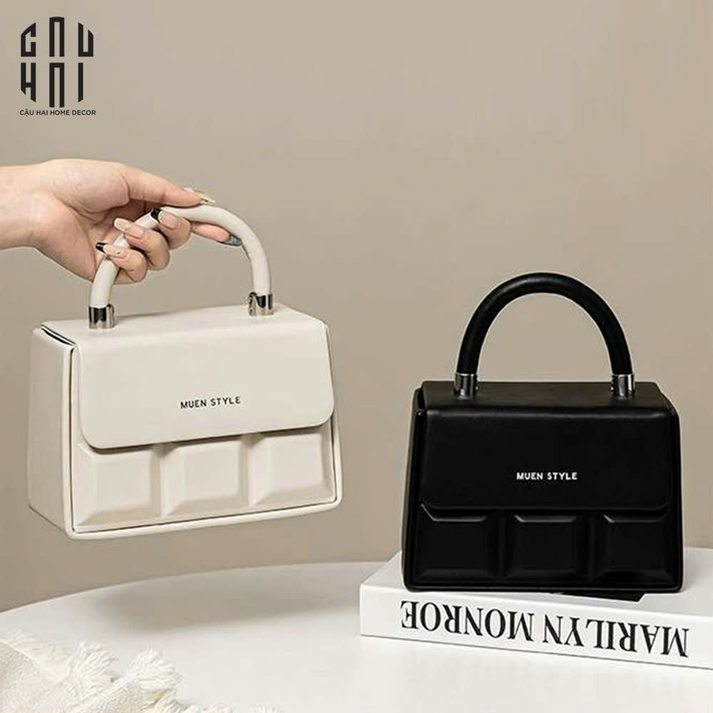 Hộp Khăn Giấy Da Savoir "La Damme Iconique" Lady Bag