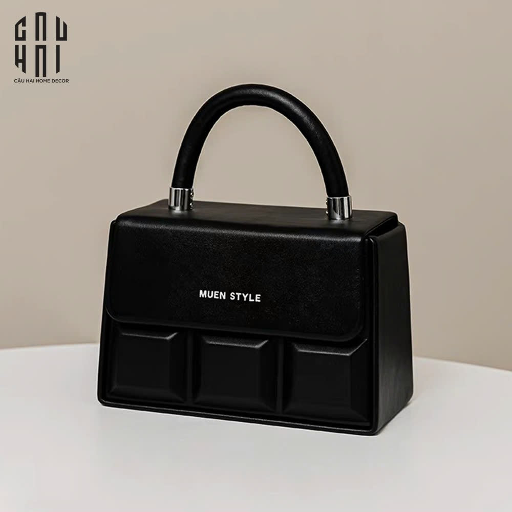 Hộp Khăn Giấy Da Savoir "La Damme Iconique" Lady Bag