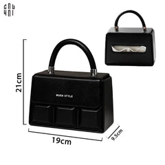 hop-khan-giay-da-savoir-la-damme-iconique-lady-bag-hop-khan-giay-cau-hai-home-decor-2 - CẬU HAI HOME DECOR