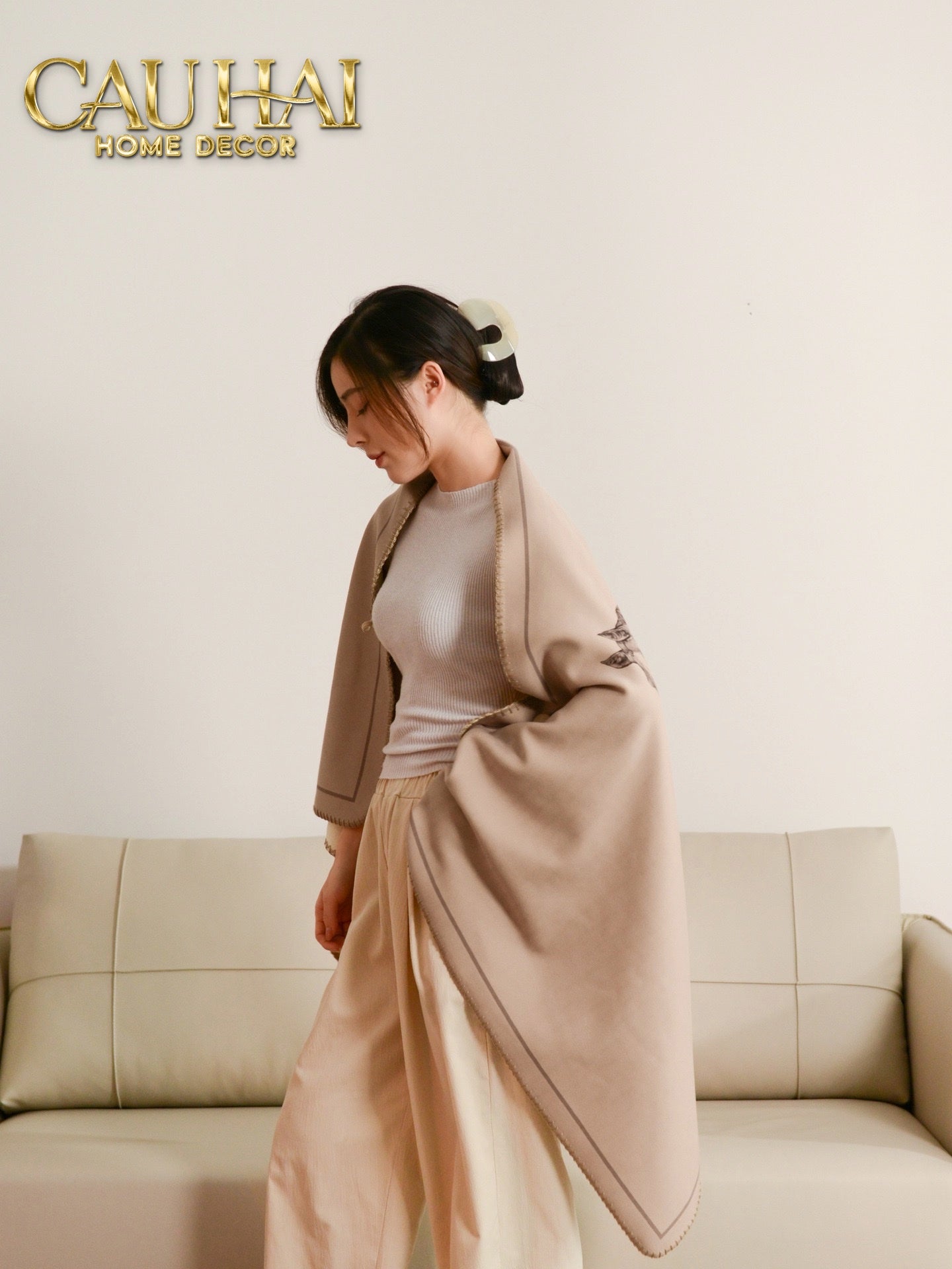 Khăn Cashmere Couture 80x150 - La Parade des Cent Chevaux - Button Édition - CẬU HAI HOME DECOR