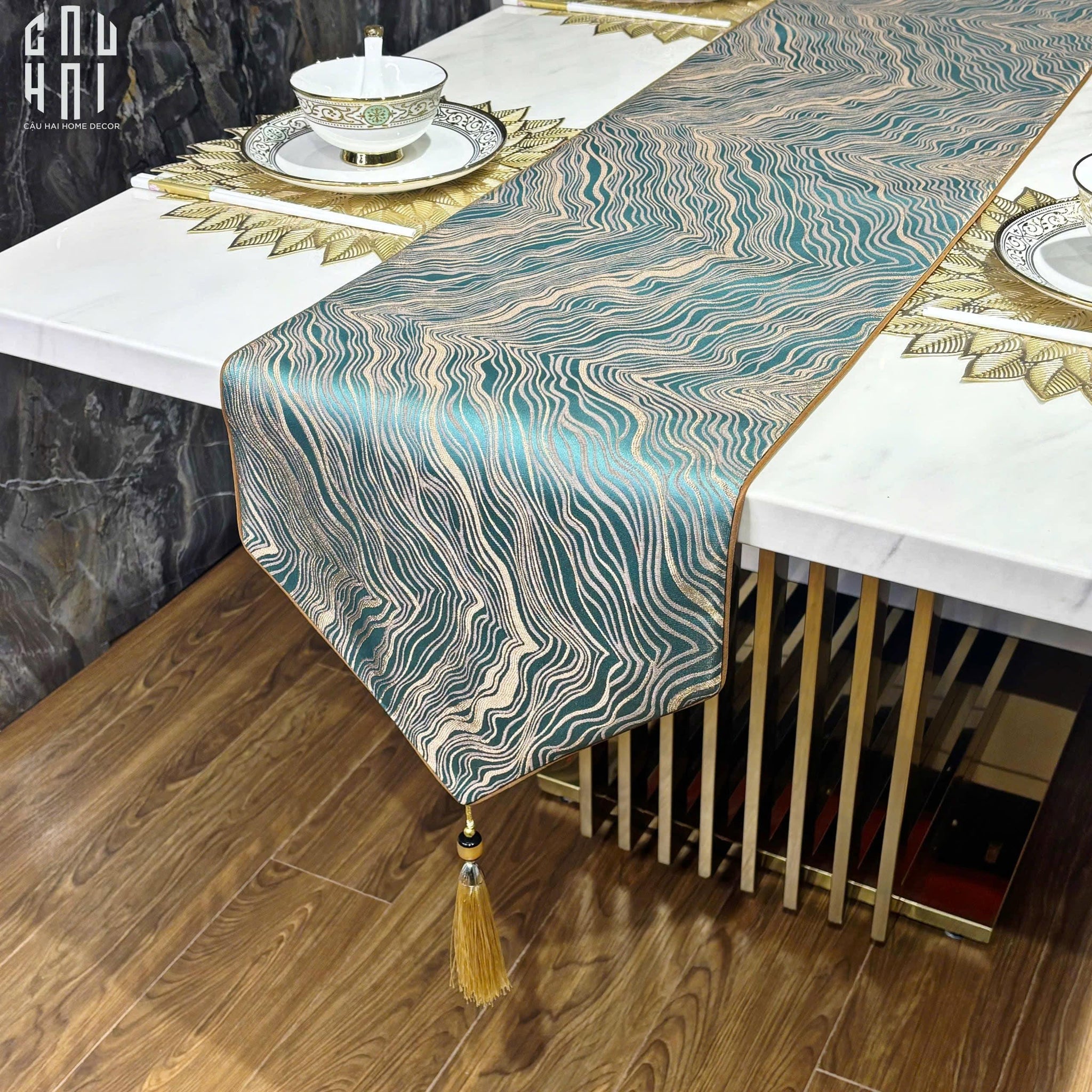 KHĂN TRẢI BÀN BLUE SATURN 2M2-CẬU HAI HOME DECOR