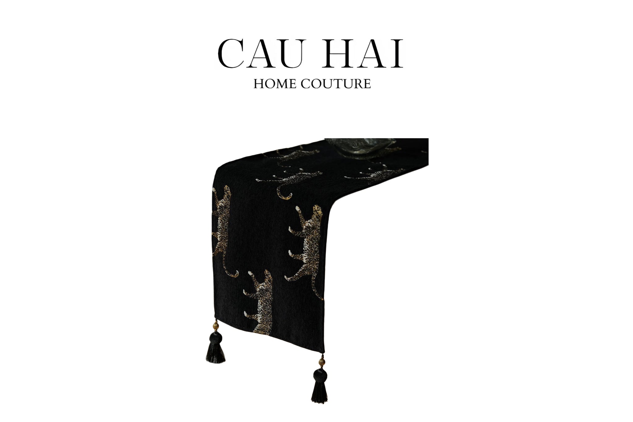 KHĂN TRẢI BÀN JARGUAR SAVOIR TABLE RUNNER 30X240-1- Cậu Hai Home Decor