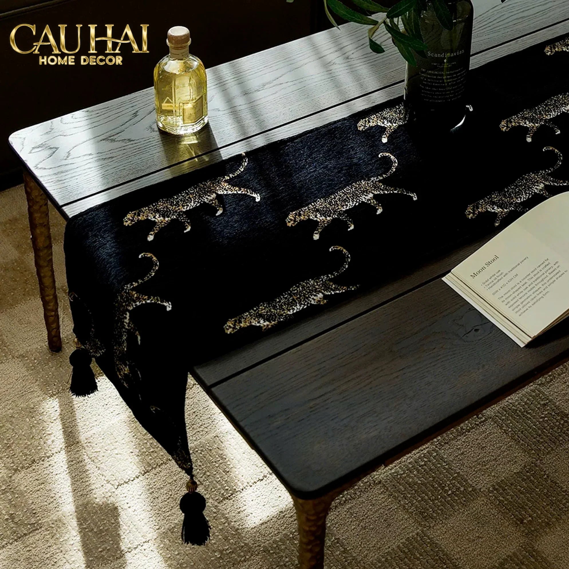 Khăn Trải Bàn - Jarguar Savoir Table Runner 30X240-CẬU HAI HOME DECOR