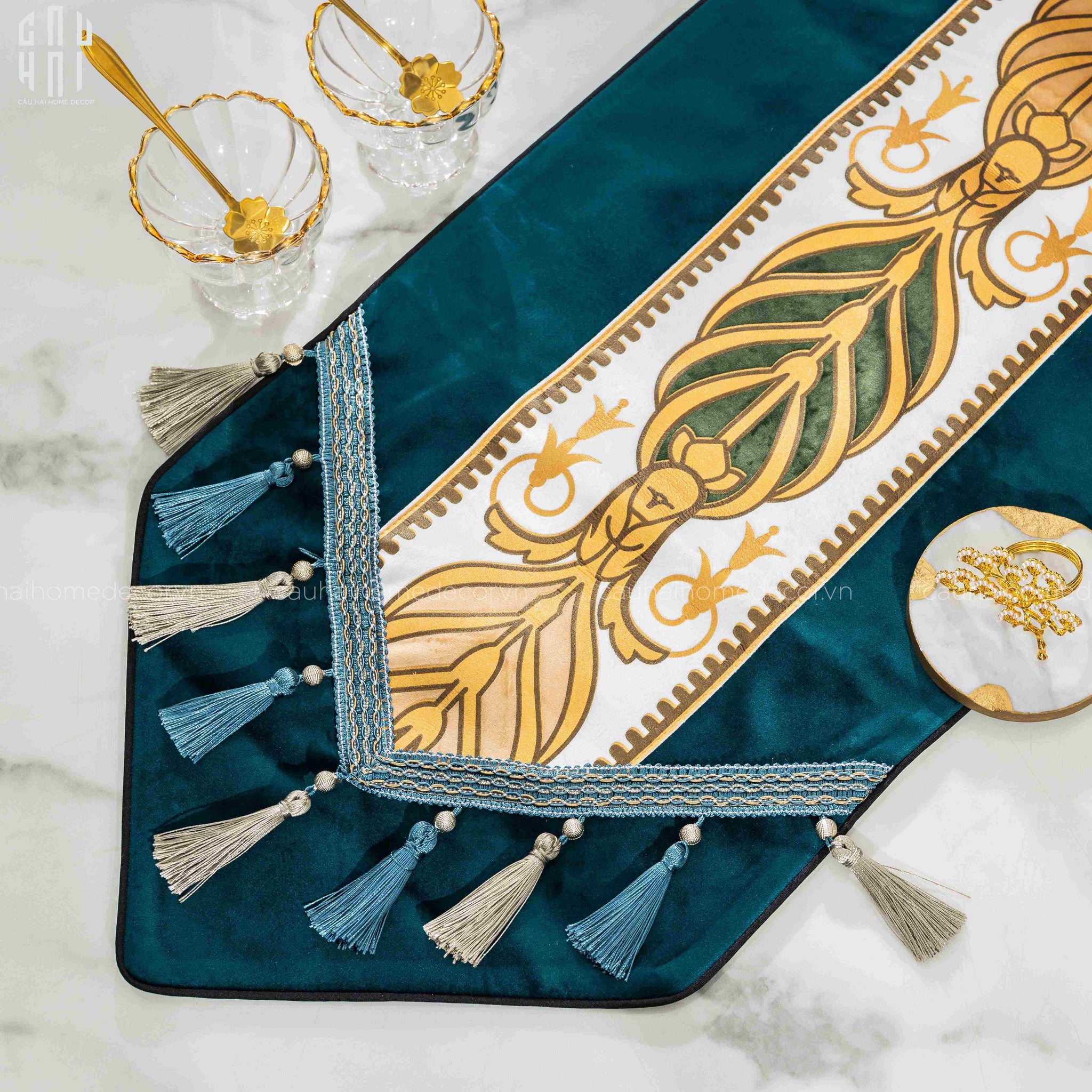 Khăn Trải Bàn Velvet Thalia 1M6 - CẬU HAI HOME DECOR