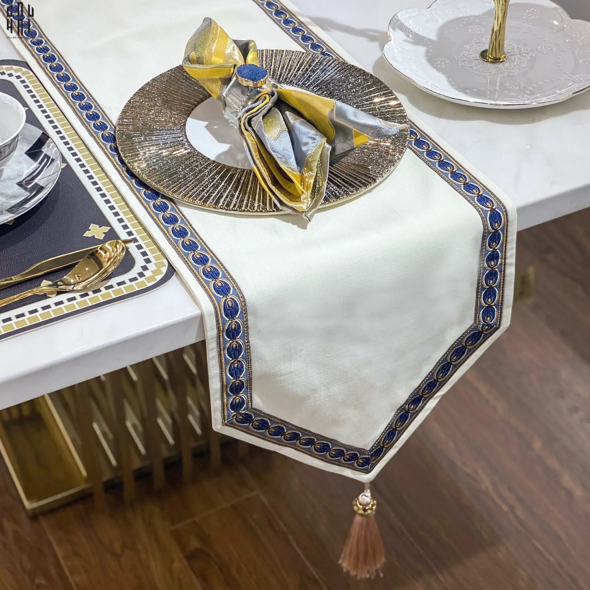 Khăn Trải Bàn - Opaline Lux Velvet D'Amour Table Runner 4M Table Runner-CẬU HAI HOME DECOR
