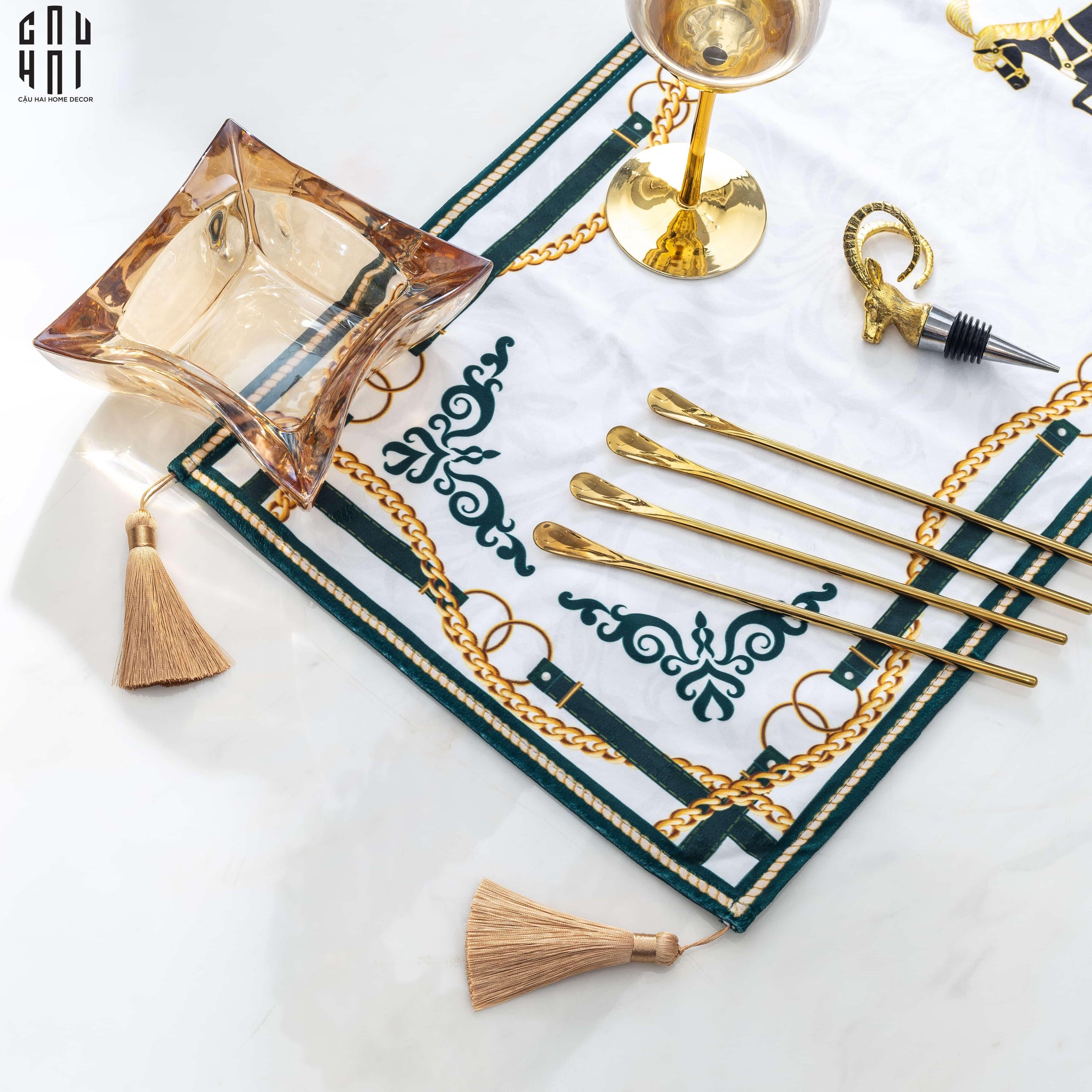 KHĂN TRẢI BÀN ROYAL TASTE 2M6-CẬU HAI HOME DECOR