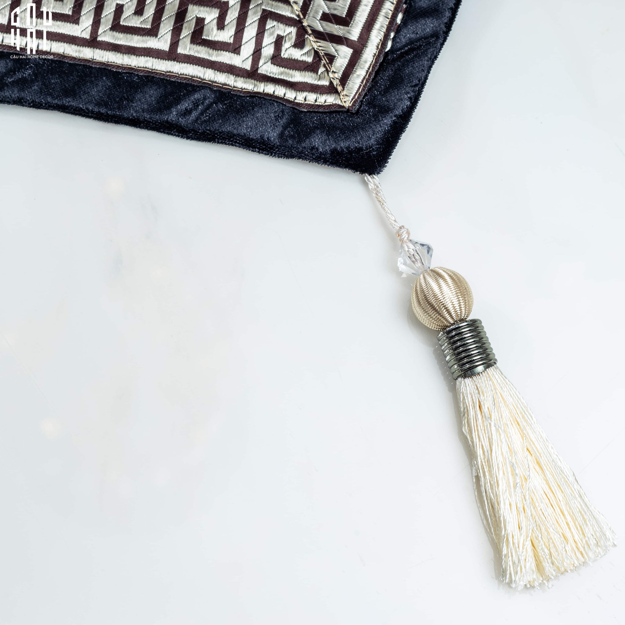 KHĂN TRẢI BÀN - TABLE RUNNER CROCHET NOIR 3M2 - CẬU HAI HOME DECOR