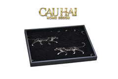 khay-go-chu-nhat-lot-vai-tweed-lux-leather-nocturnal-panther-rectangular-trays-30x40-cau-hai-home-decor - CẬU HAI HOME DECOR