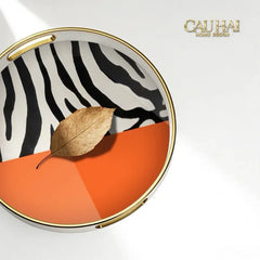 khay-go-tron-acrylic-sauvage-vermilion-zebra-round-serving-trays-d35-cau-hai-home-decor-2 - CẬU HAI HOME DECOR