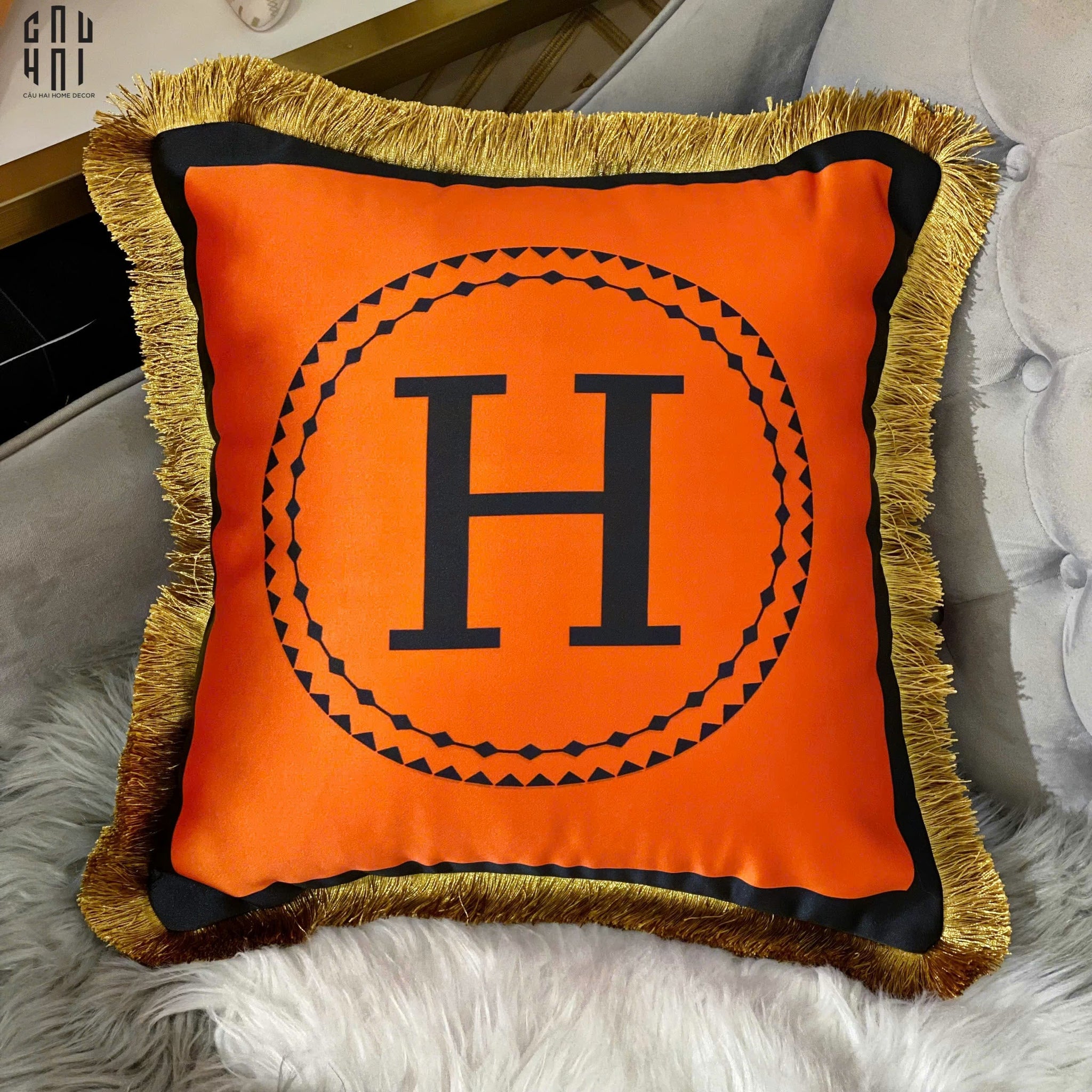 LES CUSSINS D’ÉLÉGANCE - VỎ GỐI NHUNG CAO CẤP HELIOS 45. - CẬU HAI HOME DECOR