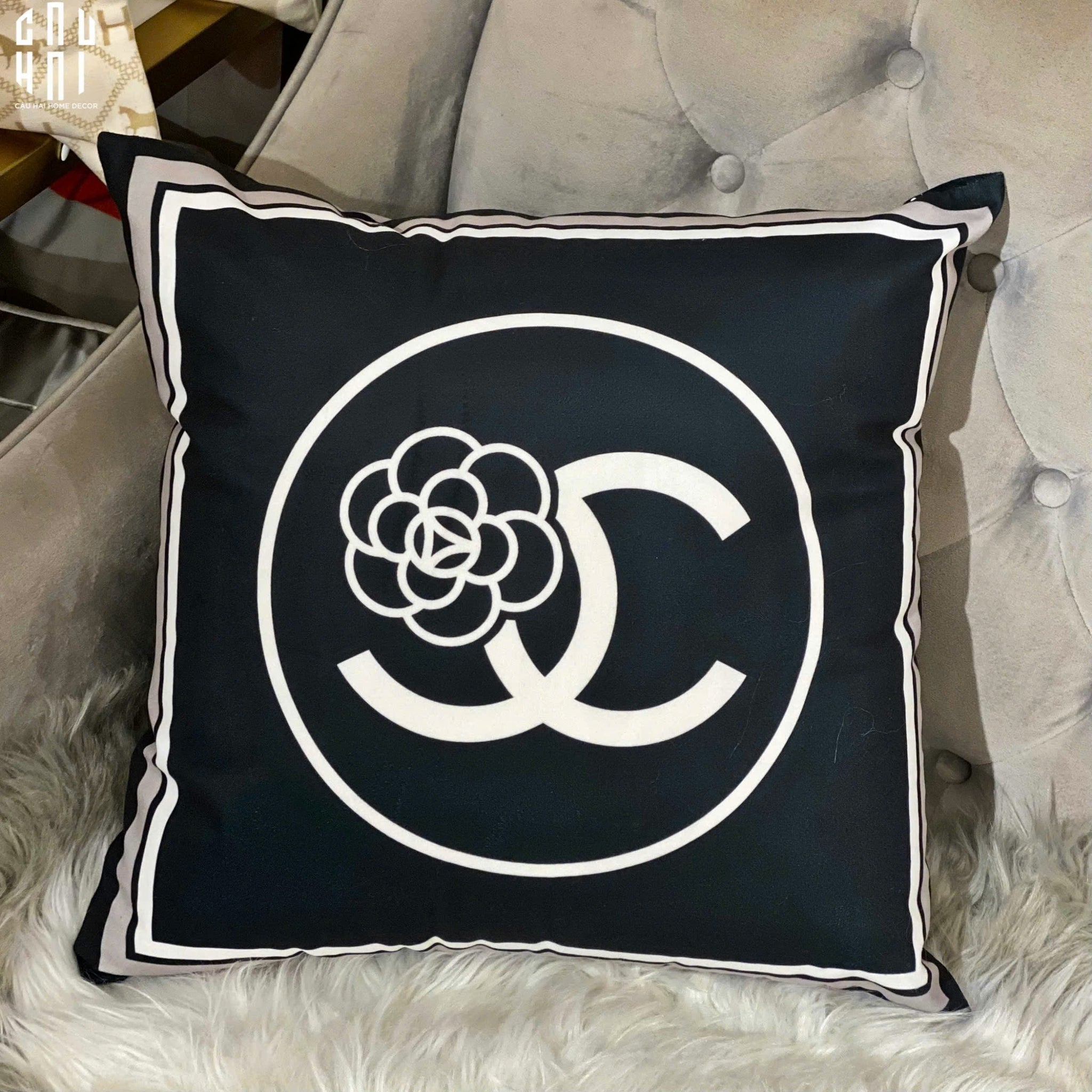 LES CUSSINS D’ÉLÉGANCE - VỎ GỐI SOFA NHUNG NEW CAMELIA 45. - CẬU HAI HOME DECOR