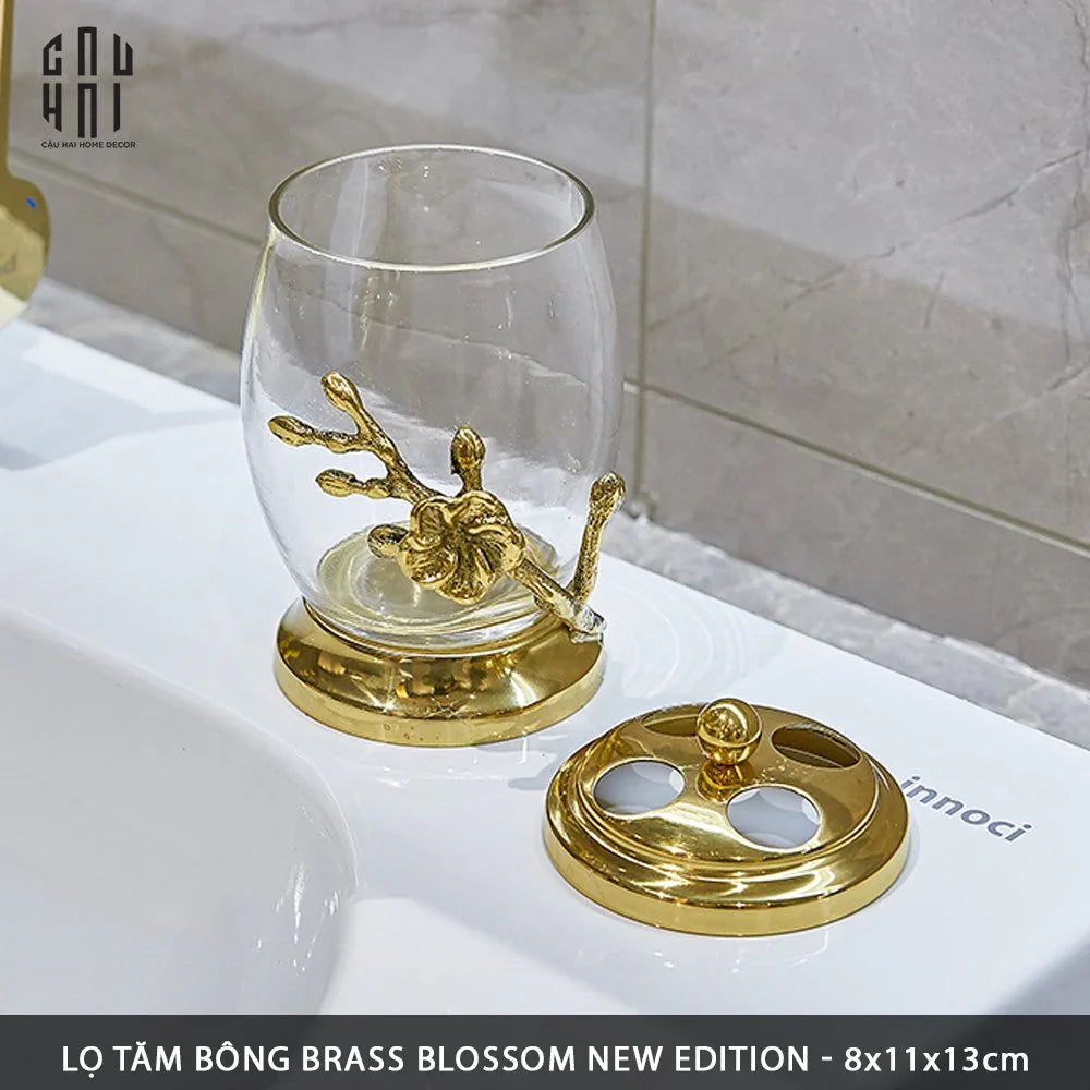 LỌ TĂM BÔNG BRASS BLOSSOM NEW EDITION-CẬU HAI HOME DECOR