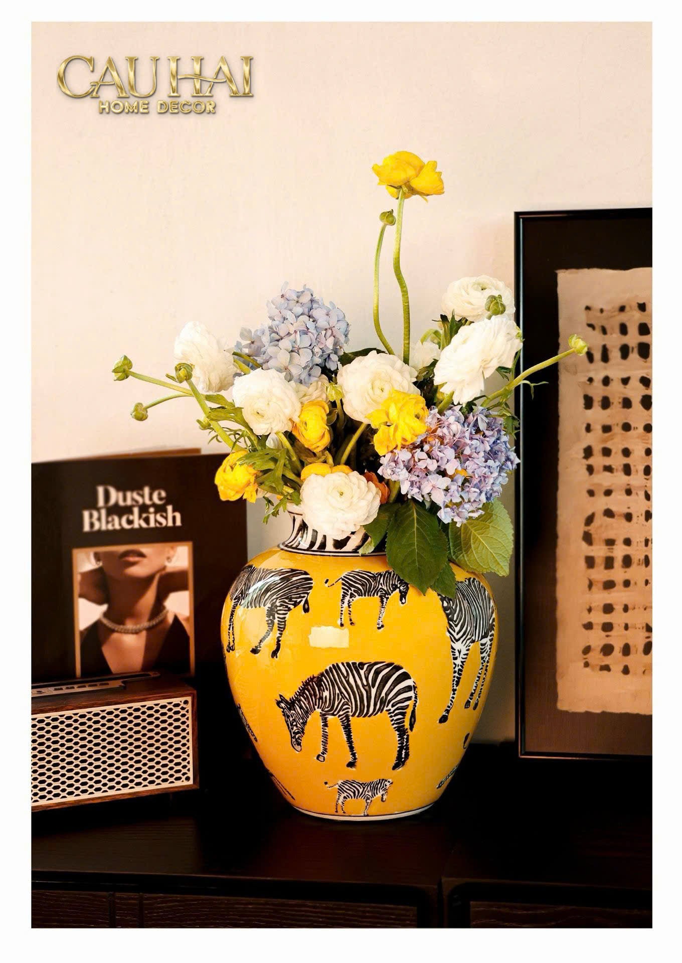 Maison Couture - Bình Hoa Gốm Sứ Hand-Painted Zebra Saffron Gold Artisan Vases - CẬU HAI HOME DECOR
