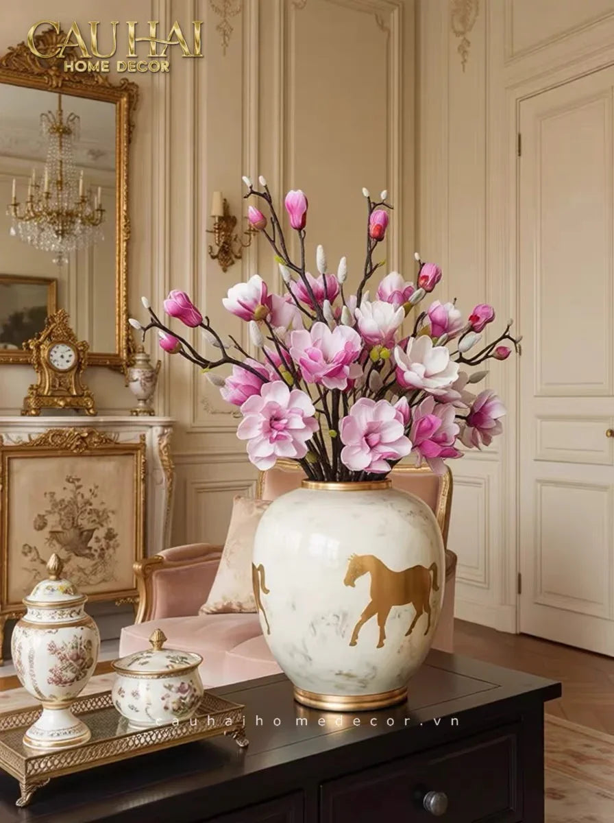 Maison Couture - Bình Hoa Gốm Sứ - Ngựa Dát Vàng Cheval Noble Ivoire Artisan Feuille D’Or Ceramic Vase H29-BÌNH HOA-CẬU HAI HOME DECOR