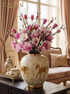 Maison Couture - Bình Hoa Gốm Sứ - Ngựa Dát Vàng Cheval Noble Ivoire Artisan Feuille D’Or Ceramic Vase H29-BÌNH HOA-CẬU HAI HOME DECOR