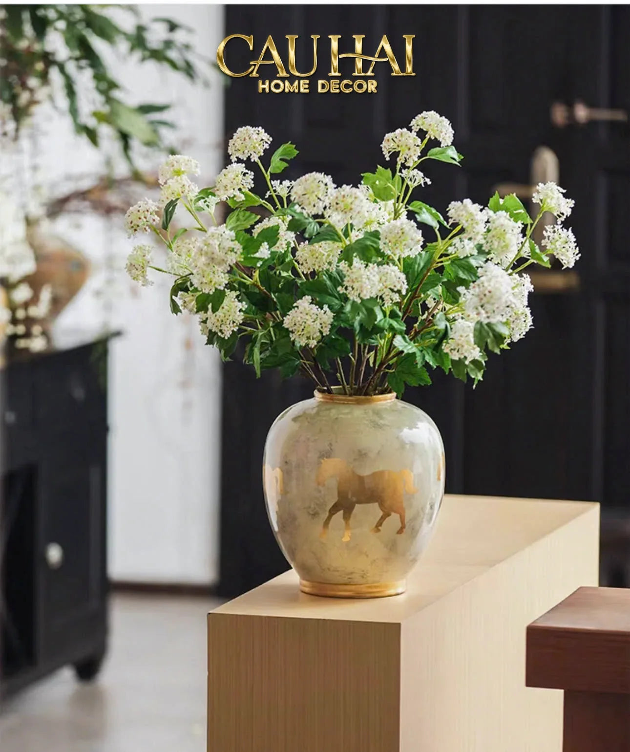 Maison Couture - Bình Hoa Gốm Sứ - Ngựa Dát Vàng Cheval Noble Ivoire Artisan Feuille D’Or Ceramic Vase H29-BÌNH HOA-CẬU HAI HOME DECOR