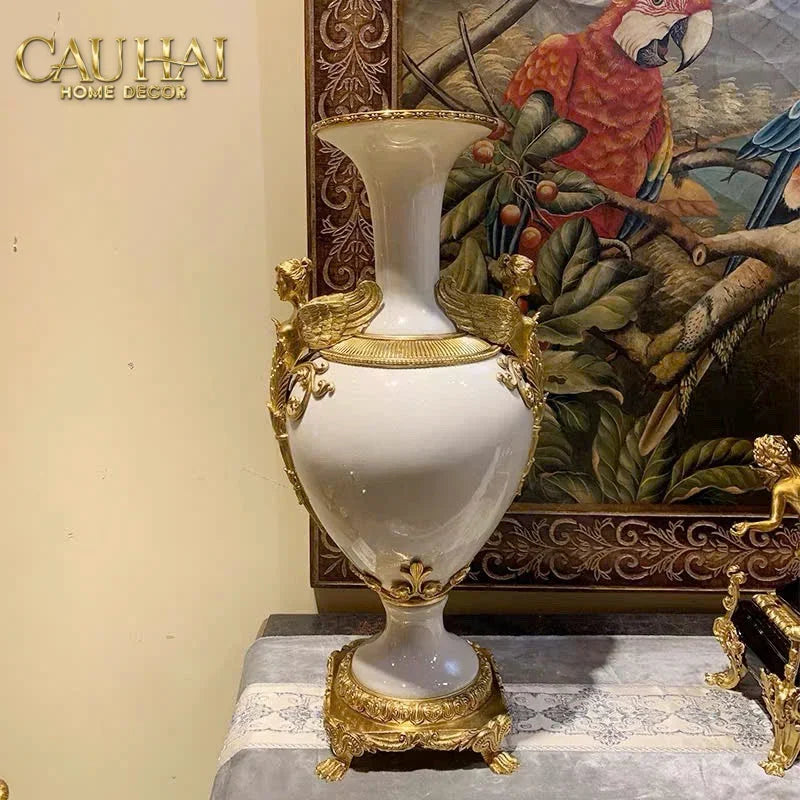 maison-couture-binh-hoa-imperium-empire-divine-vase-papillon-pedestal-divoire-h60x26x26-binh-hoa-cau-hai-home-decor-14 - CẬU HAI HOME DECOR