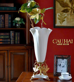 maison-couture-binh-hoa-imperium-empire-divine-vase-papillon-pedestal-divoire-h60x26x26-binh-hoa-cau-hai-home-decor-2 - CẬU HAI HOME DECOR