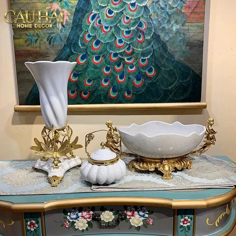maison-couture-binh-hoa-imperium-empire-divine-vase-papillon-pedestal-divoire-h60x26x26-binh-hoa-cau-hai-home-decor-4 - CẬU HAI HOME DECOR