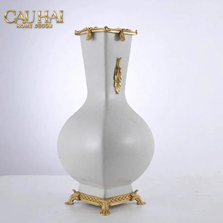 maison-couture-binh-hoa-imperium-empire-divine-vase-papillon-pedestal-divoire-h60x26x26-binh-hoa-cau-hai-home-decor-6 - CẬU HAI HOME DECOR