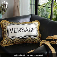 maison-couture-goi-dai-nhung-chenille-v-class-medusa-bhcttbv-v-signature-logo-typography-40x60-vo-goi-cau-hai-home-decor-2 - CẬU HAI HOME DECOR