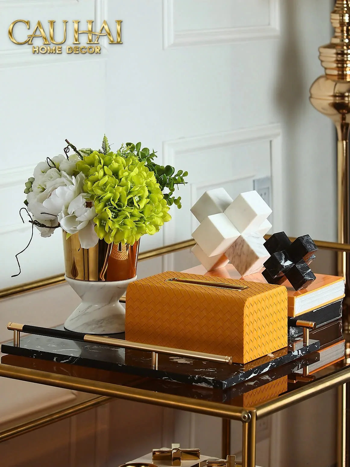 Maison Couture - Golden Crown Vessel Ss25-BÌNH HOA-CẬU HAI HOME DECOR