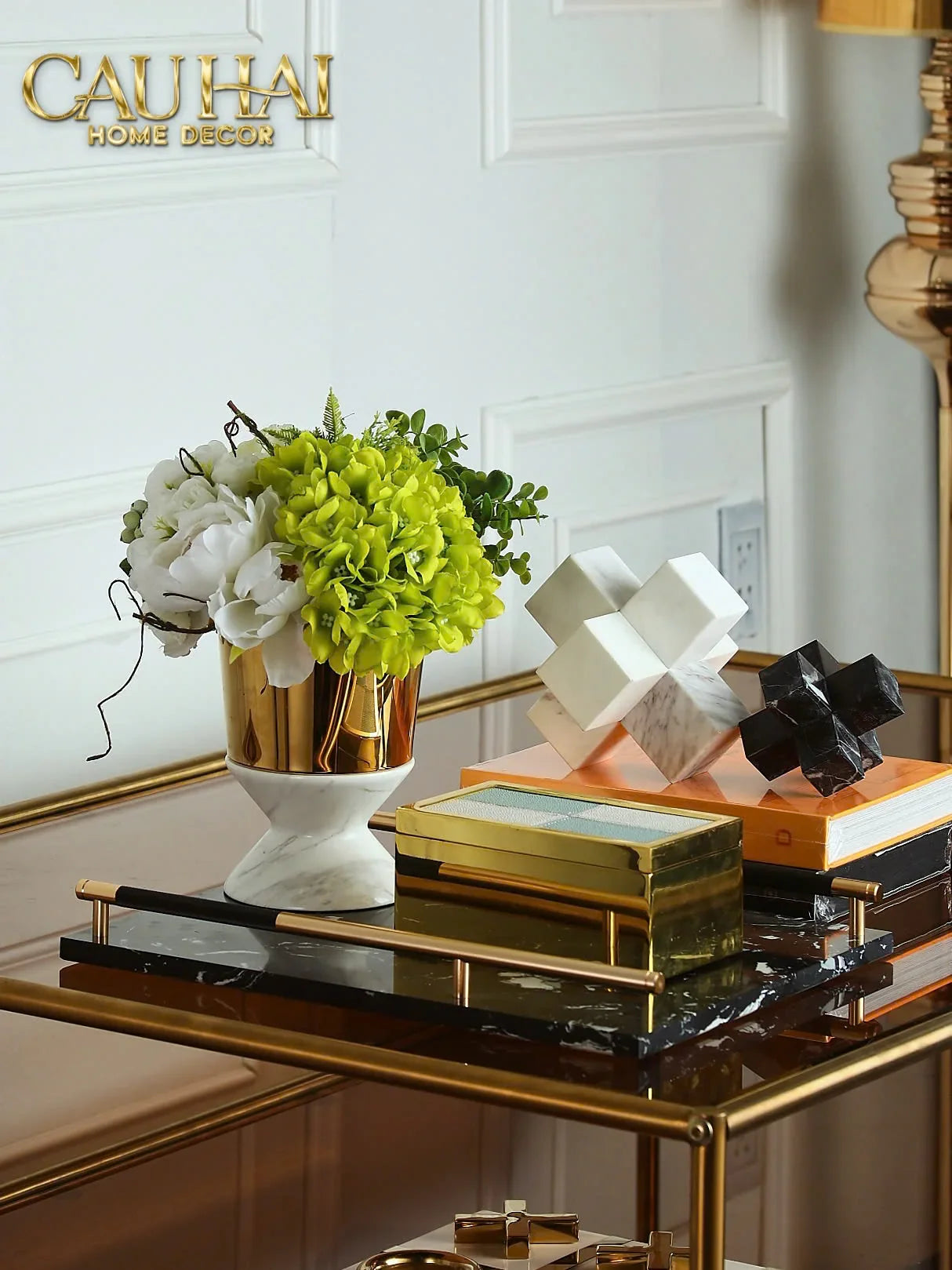 Maison Couture - Golden Crown Vessel Ss25-BÌNH HOA-CẬU HAI HOME DECOR