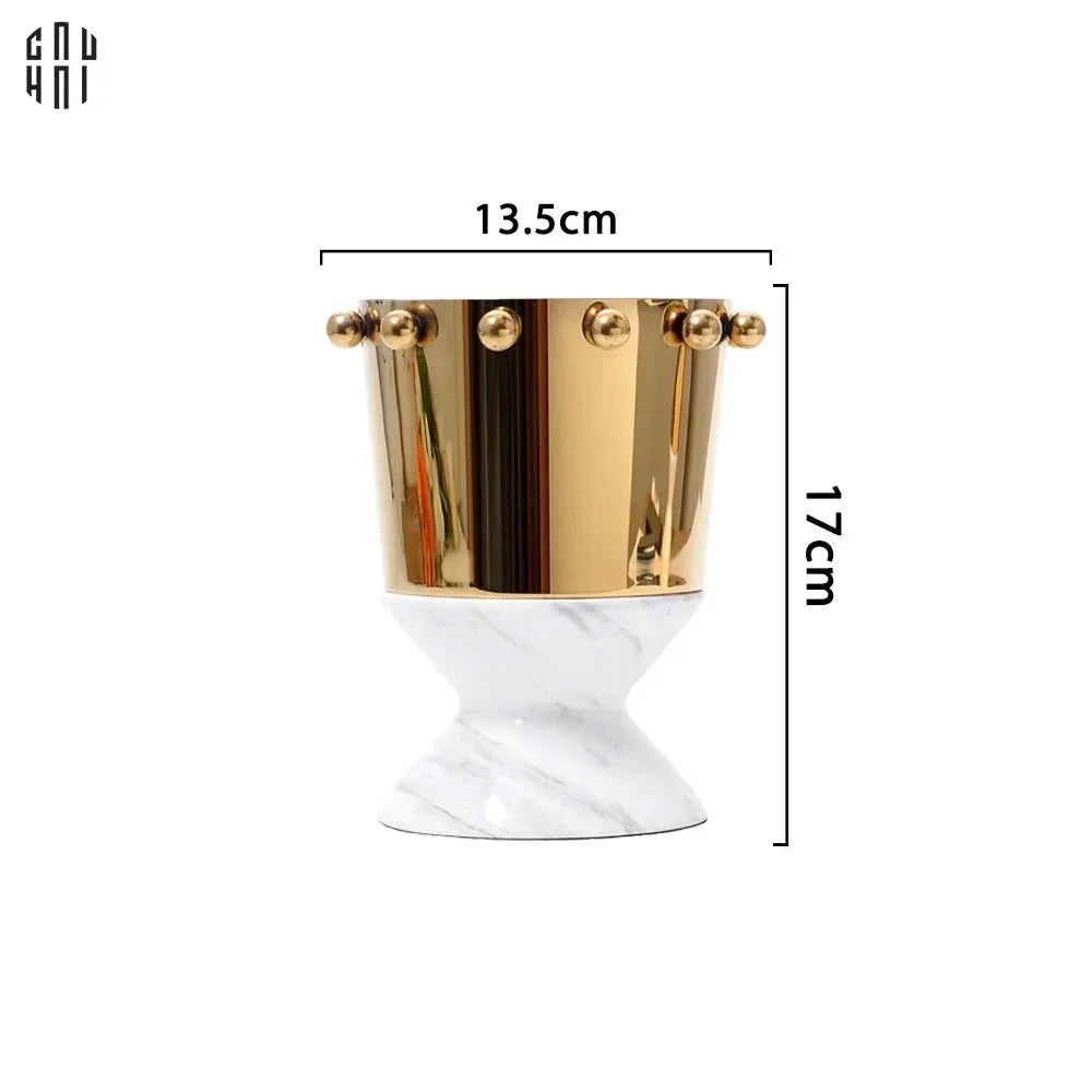 Maison Couture - Golden Crown Vessel Ss25-BÌNH HOA-CẬU HAI HOME DECOR