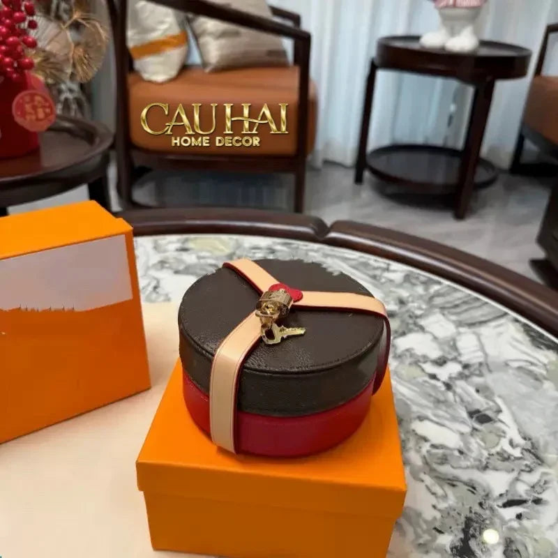 maison-couture-hop-luu-tru-petite-malle-rubis-prive-trunk-box-cau-hai-home-decor-3 - CẬU HAI HOME DECOR