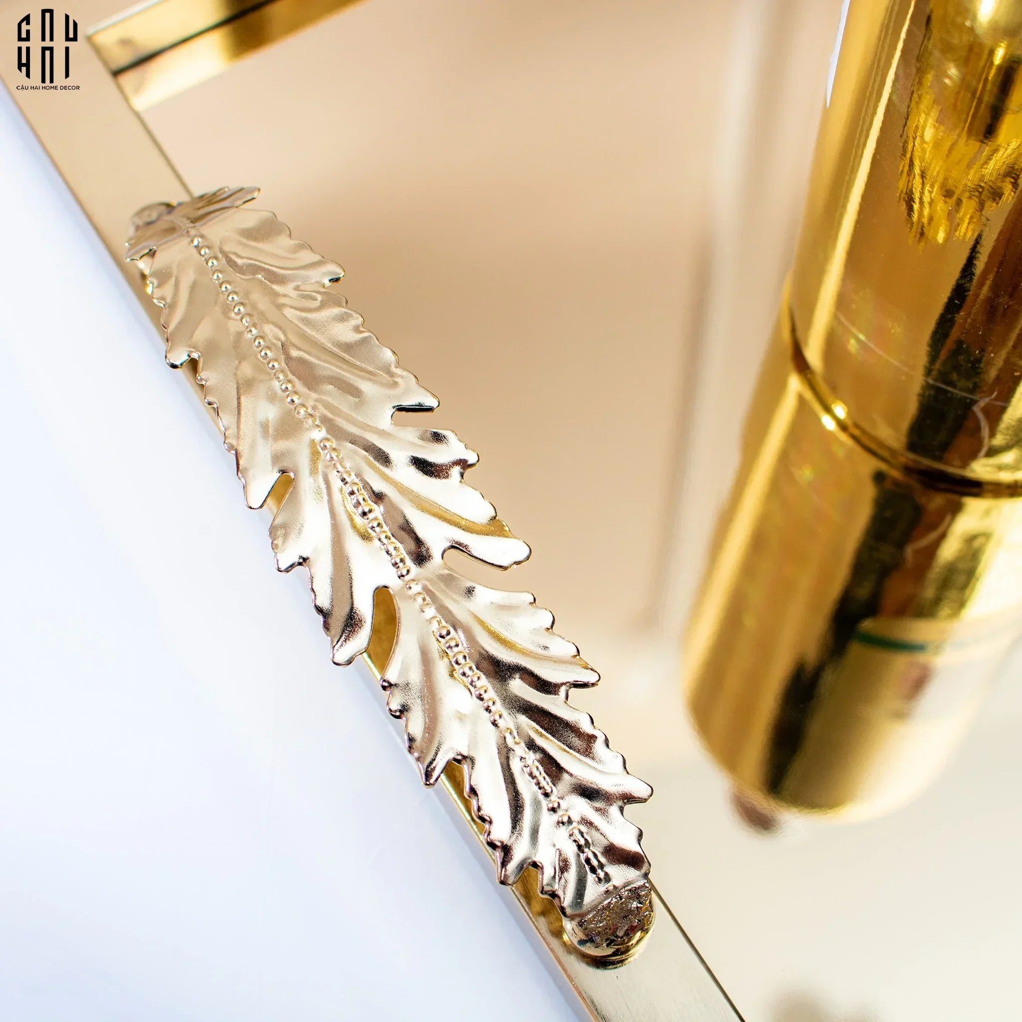 maison-couture-khay-midas-touch-gilded-fur-handle-35x45-cau-hai-home-decor-10 - CẬU HAI HOME DECOR