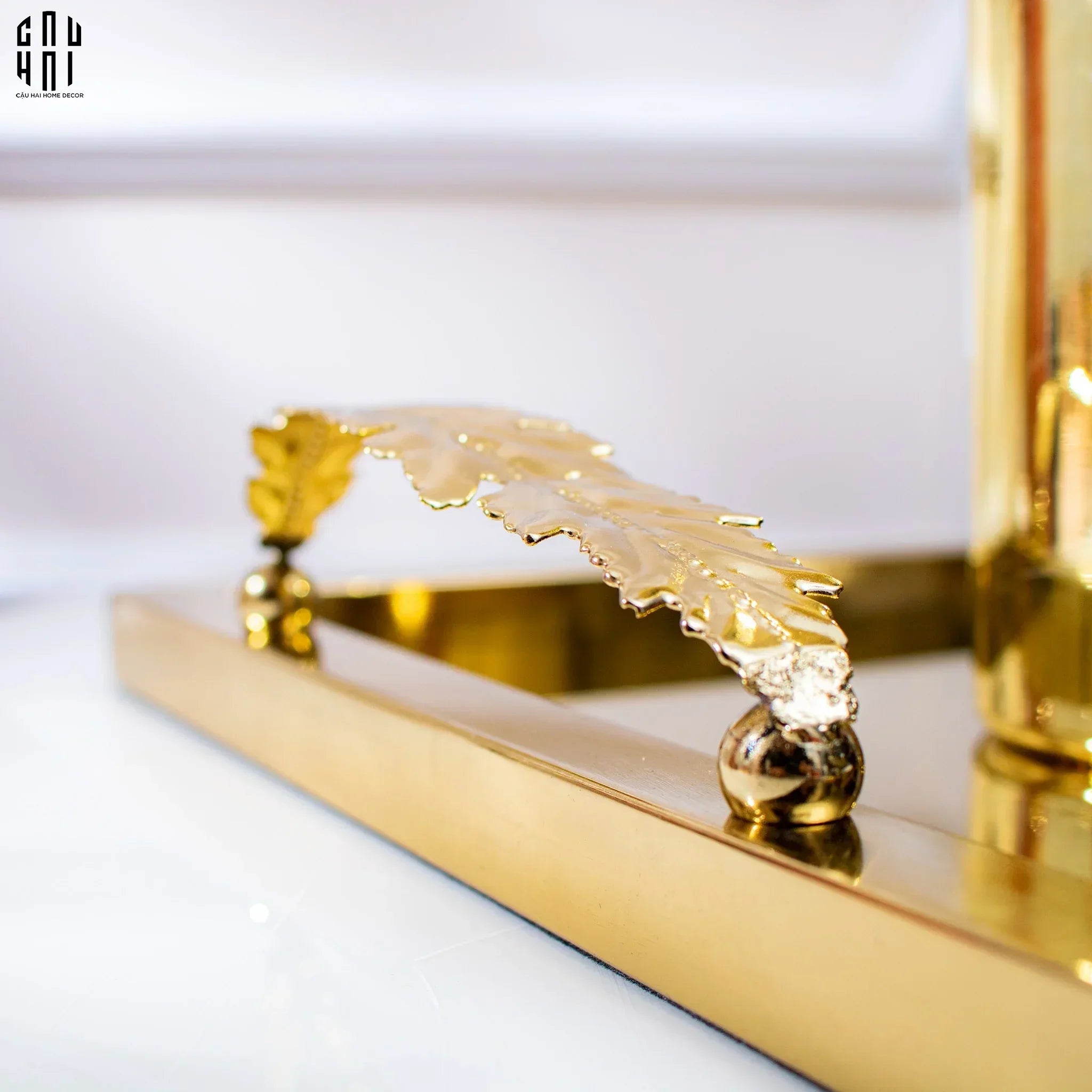 maison-couture-khay-midas-touch-gilded-fur-handle-35x45-cau-hai-home-decor-9 - CẬU HAI HOME DECOR