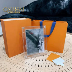 Maison Couture - Khung Ảnh Louis V Signature Iconique — Éclat Cristalleries Frame 6"x 8"-CẬU HAI HOME DECOR