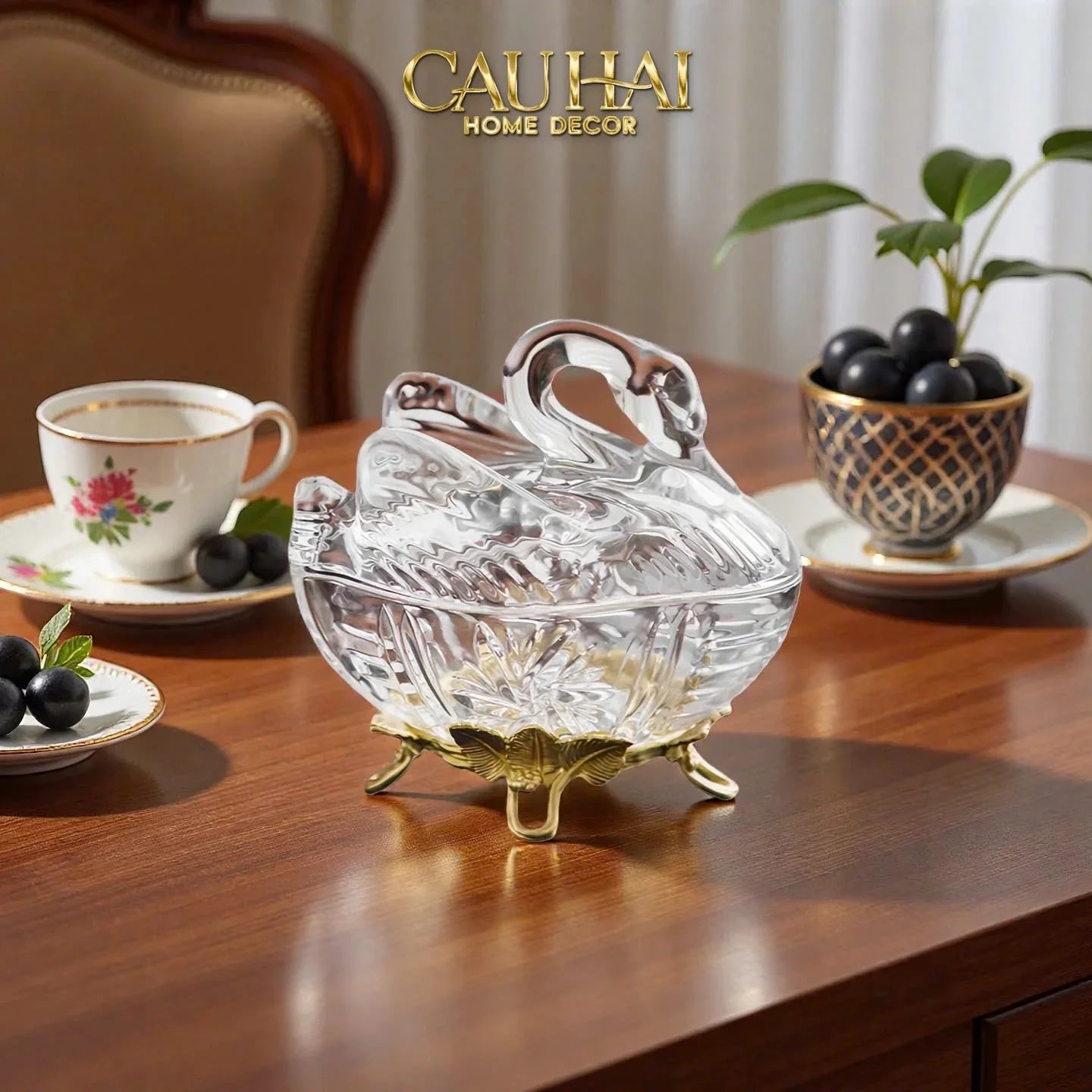 Maison Couture - Lọ Kẹo Thiên Nga Pha Lê Đế Đồng - Swan De L’Athènes Cristalleries Bonbonnière 9x13.7x14-CẬU HAI HOME DECOR