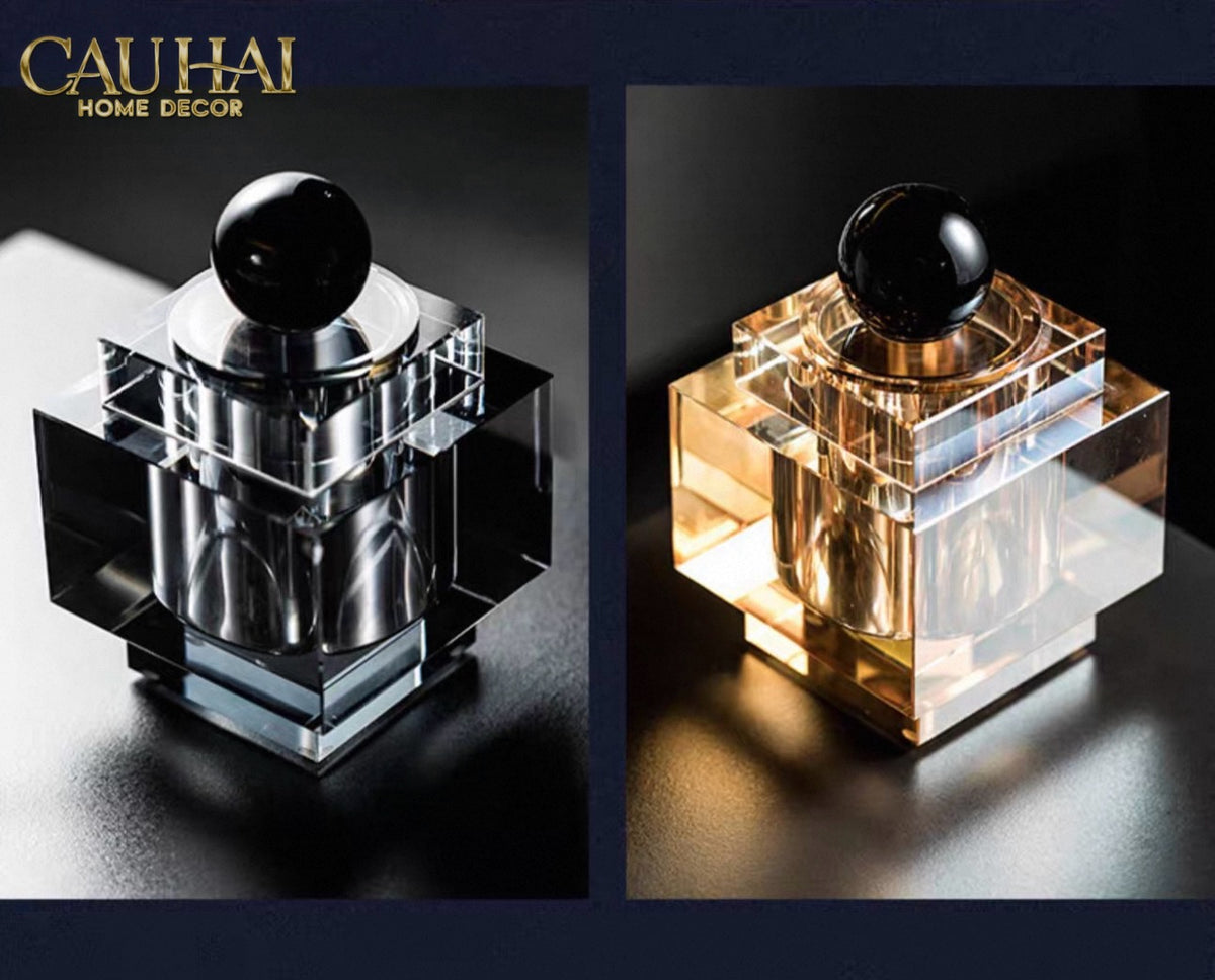 Maison Couture - Lọ Tăm Bông Pha Lê - Cristalleries Obsidian Cube - Smoky Vanity Ritual Set 9x14-HŨ TRANG TRÍ-Đối tác tại Trung Quốc theo từng đơn đặt hàng-CẬU HAI HOME DECOR