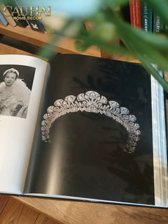 Maison Couture - Sách Fashion Runway Cartier - Panthère De Cartier 29x25x3 256pages-CẬU HAI HOME DECOR