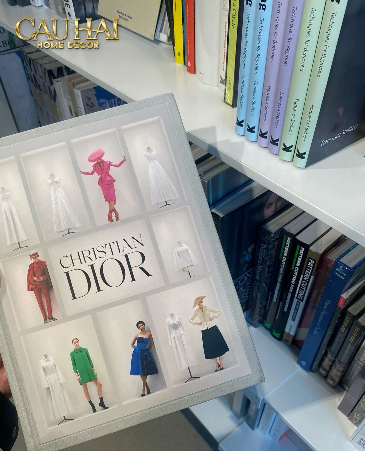 Maison Couture - Sách Fashion Runway D.O Atelier 226 pages 22.9x30.1-CẬU HAI HOME DECOR