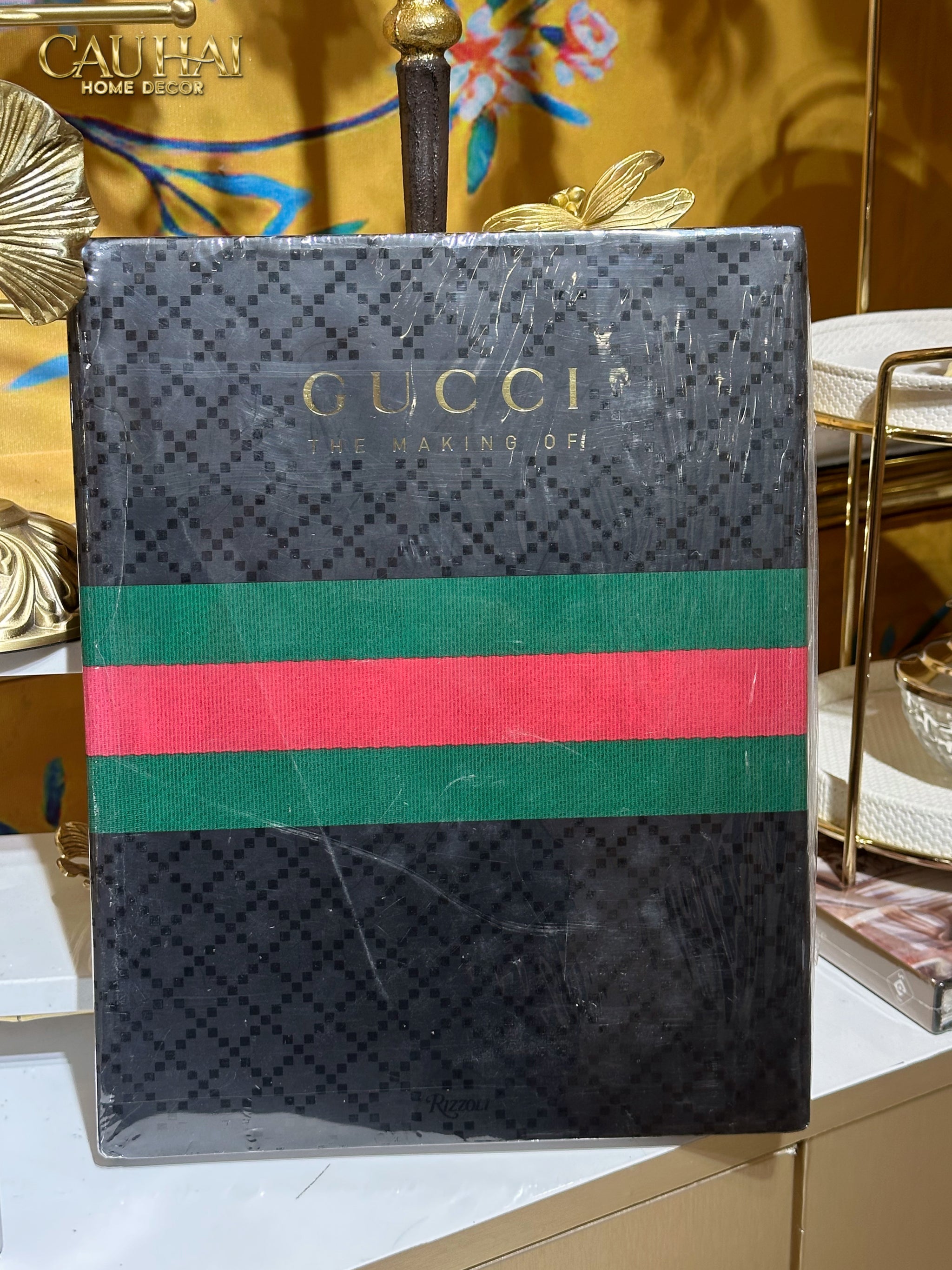 Maison Couture - Sách Fashion Runway The Making Of GG 26x33 383 pages-SÁCH TRANG TRÍ-CẬU HAI HOME DECOR