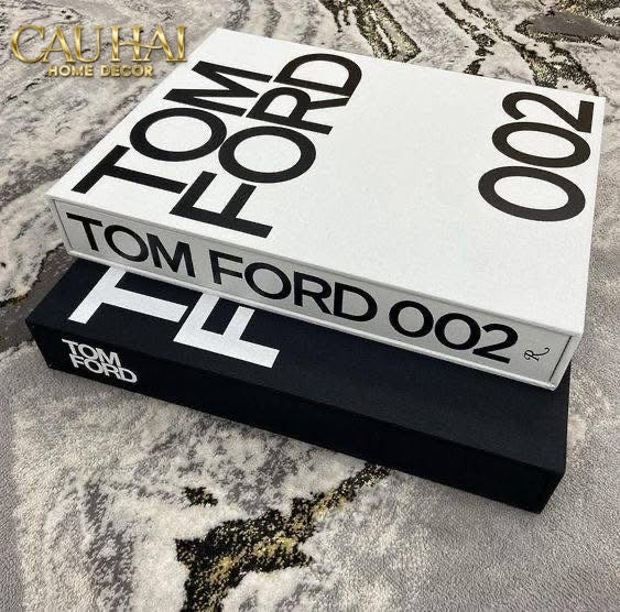 Maison Couture - Sách Fashion Runway Tom Ford 002 - Noir / Blanc / Gris-CẬU HAI HOME DECOR