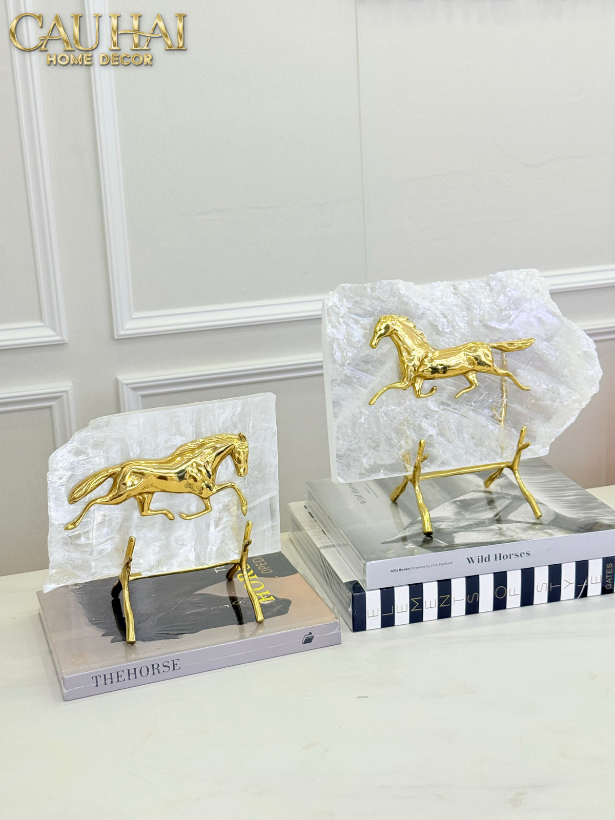Maison Couture - Set 2 Tượng Ngựa Đồng Đá Thạch Anh Équestre Gilded Hidden Stallion Grande Quartz-TƯỢNG TRANG TRÍ-CẬU HAI HOME DECOR